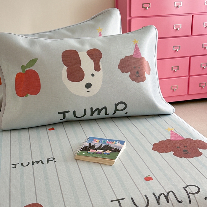 91家纺网 家纺一手货源 找家纺 萝莉家纺 2025新款升级900D加厚数码印花斜纹冰丝床席款凉席三件套 酷酷的狗