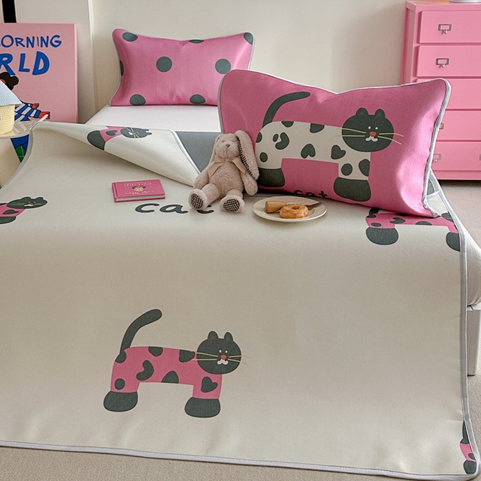 91家纺网 家纺一手货源 找家纺 萝莉家纺 2025新款升级900D加厚数码印花斜纹冰丝床席款凉席三件套 酷酷的猫