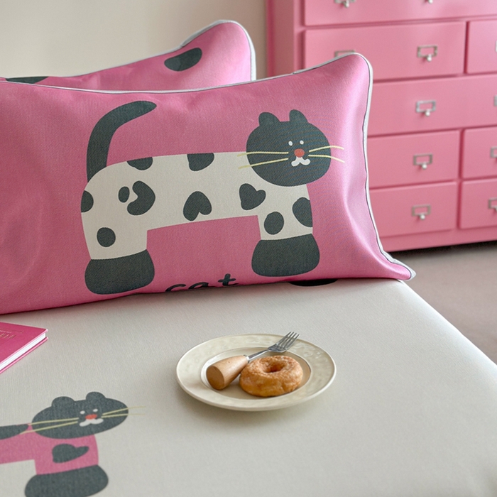 91家纺网 家纺一手货源 找家纺 萝莉家纺 2025新款升级900D加厚数码印花斜纹冰丝床席款凉席三件套 酷酷的猫