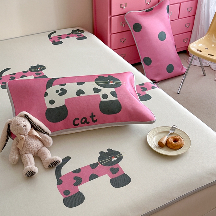 91家纺网 家纺一手货源 找家纺 萝莉家纺 2025新款升级900D加厚数码印花斜纹冰丝床席款凉席三件套 酷酷的猫