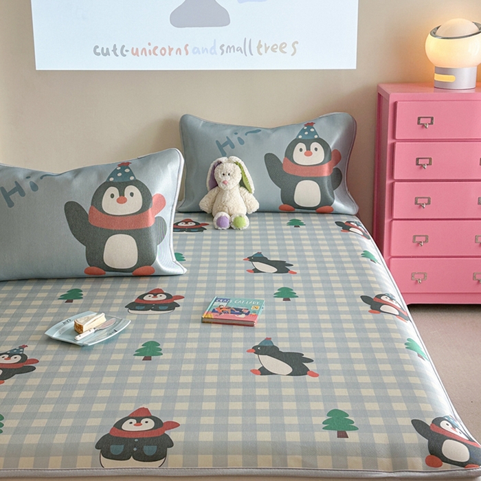 91家纺网 家纺一手货源 找家纺 萝莉家纺 2025新款升级900D加厚数码印花斜纹冰丝床席款凉席三件套 企鹅萌萌