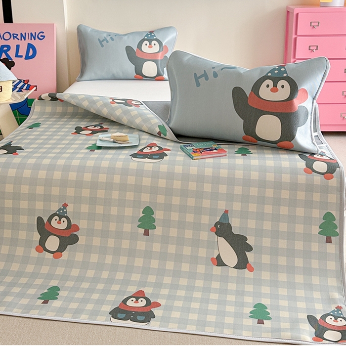 91家纺网 家纺一手货源 找家纺 萝莉家纺 2025新款升级900D加厚数码印花斜纹冰丝床席款凉席三件套 企鹅萌萌