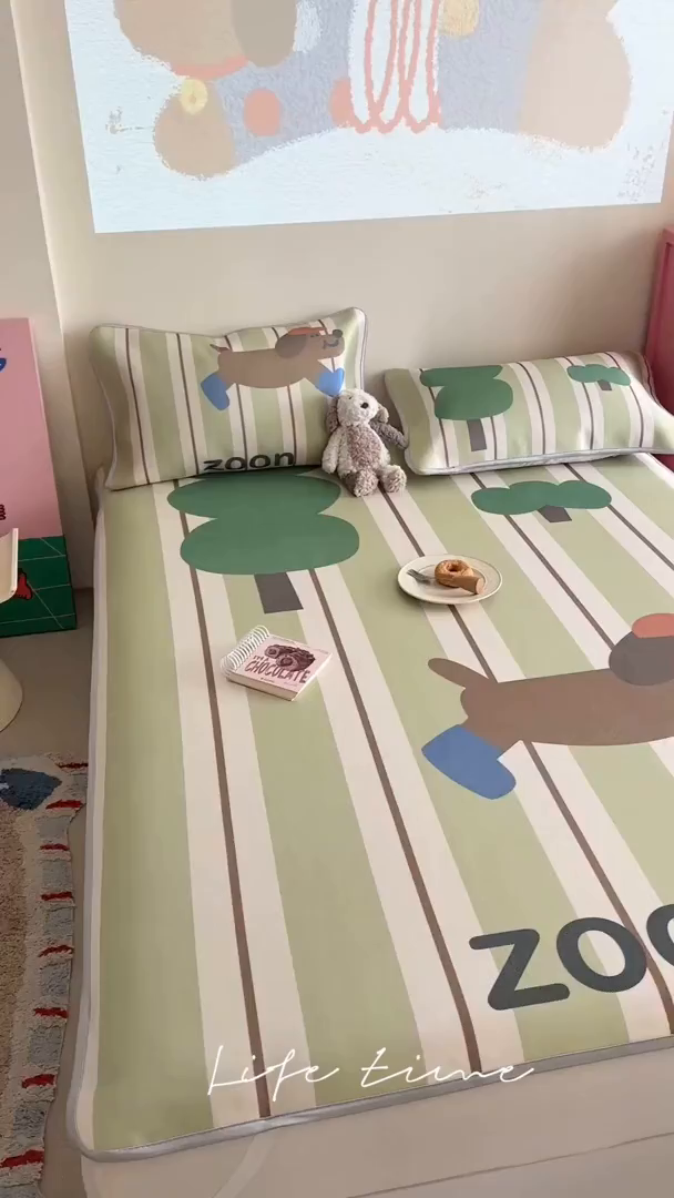 91家纺网 家纺一手货源 找家纺 萝莉家纺 2025新款升级900D加厚数码印花斜纹冰丝床席款凉席三件套 森林的狗