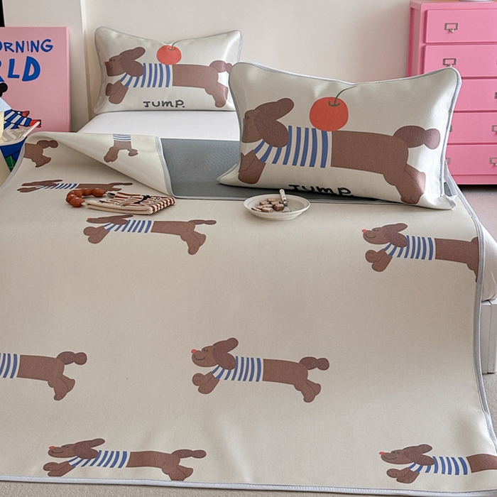 91家纺网 家纺一手货源 找家纺 萝莉家纺 2025新款升级900D加厚数码印花斜纹冰丝床席款凉席三件套 玩具狗狗