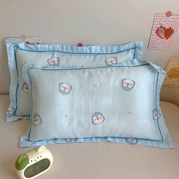 91家纺网 家纺一手货源 找家纺 百寐 2025新款竹纤维棉卡通儿童枕套30×50/35×55母婴A类宝宝枕套再生纤维 蓝企鹅