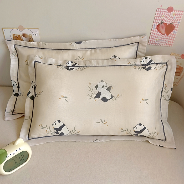 91家纺网 家纺一手货源 找家纺 百寐 2025新款竹纤维棉卡通儿童枕套30×50/35×55母婴A类宝宝枕套再生纤维 小熊猫