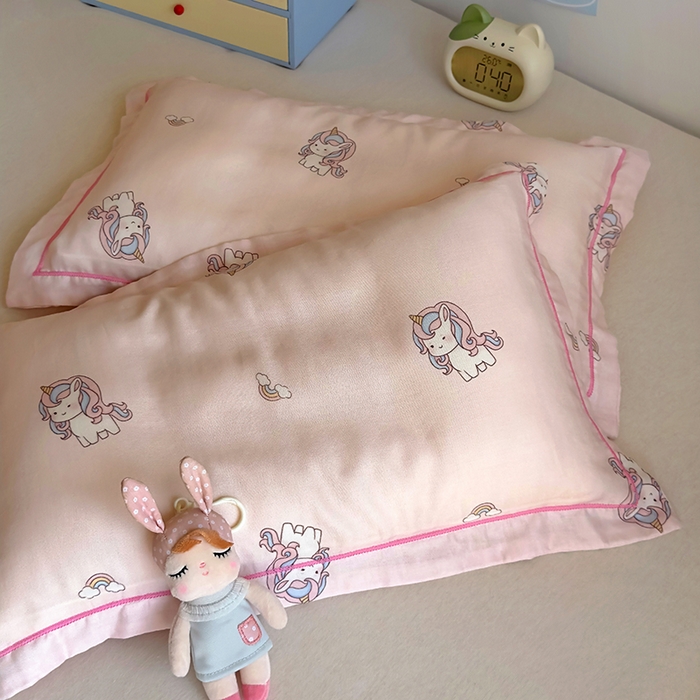 91家纺网 家纺一手货源 找家纺 百寐 2025新款竹纤维棉卡通儿童枕套30×50/35×55母婴A类宝宝枕套再生纤维 独角兽