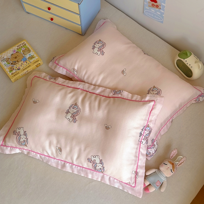 91家纺网 家纺一手货源 找家纺 百寐 2025新款竹纤维棉卡通儿童枕套30×50/35×55母婴A类宝宝枕套再生纤维 独角兽