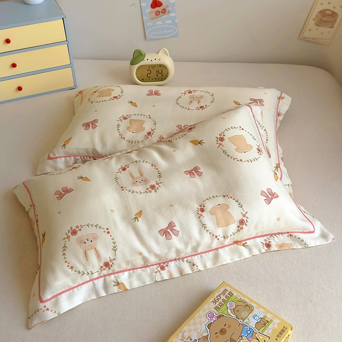 91家纺网 家纺一手货源 找家纺 百寐 2025新款竹纤维棉卡通儿童枕套30×50/35×55母婴A类宝宝枕套再生纤维 花环兔