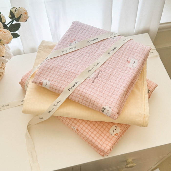 91家纺网 家纺一手货源 找家纺 海岛哥哥 2025新款高克重木棉提花双层纱四件套-风格一 苹果小喵