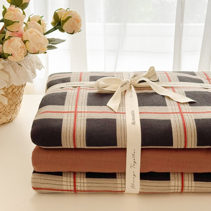 91家纺网 家纺一手货源 找家纺 海岛哥哥 2025新款高克重木棉提花双层纱四件套-风格一 素简格