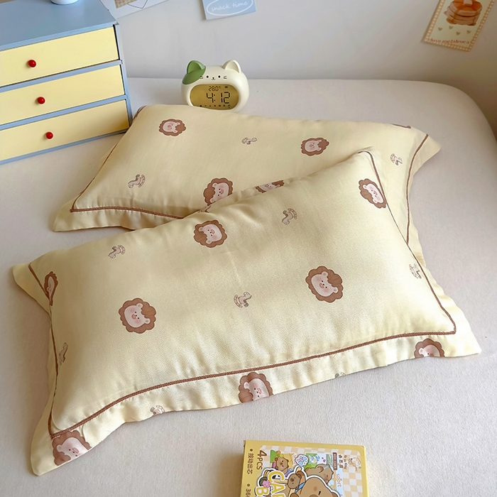 91家纺网 家纺一手货源 找家纺 百寐 2025新款竹纤维棉卡通儿童枕套30×50/35×55母婴A类宝宝枕套再生纤维 小狮子
