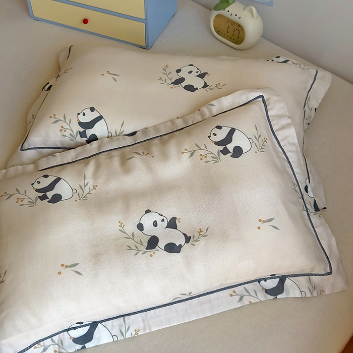 91家纺网 家纺一手货源 找家纺 百寐 2025新款竹纤维棉卡通儿童枕套30×50/35×55母婴A类宝宝枕套再生纤维 小熊猫