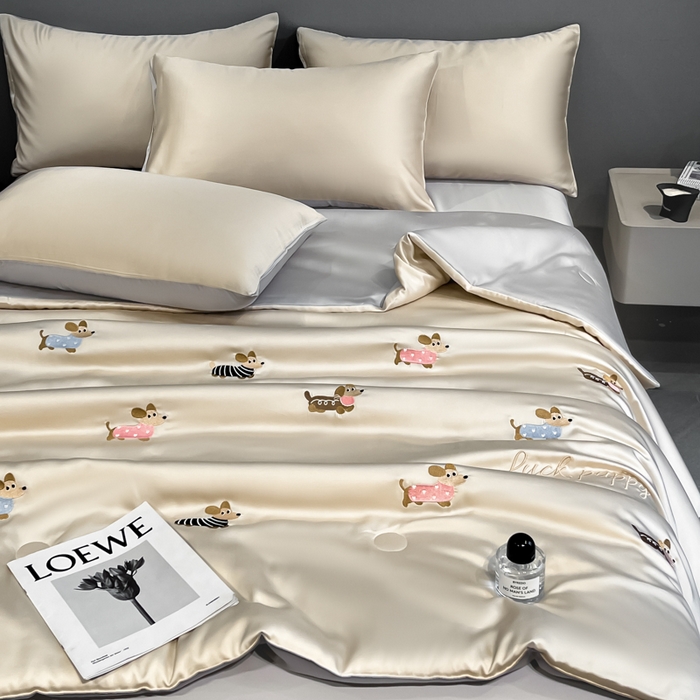 91家纺网 家纺一手货源 找家纺 （总）如一 2025新款精绣系列水洗冰丝夏被四件套