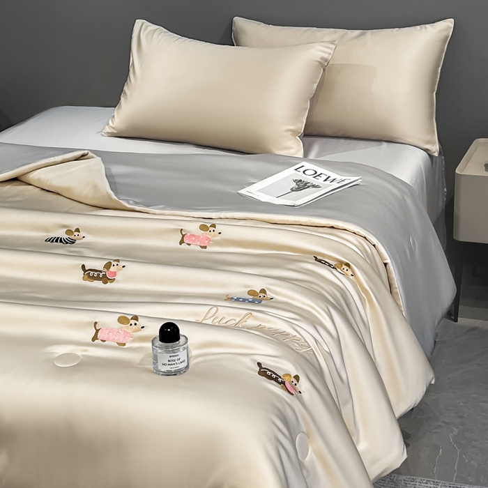 91家纺网 家纺一手货源 找家纺 （总）如一 2025新款精绣系列水洗冰丝夏被四件套