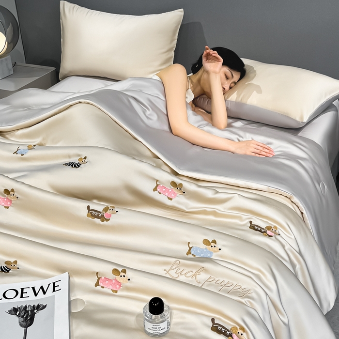 91家纺网 家纺一手货源 找家纺 （总）如一 2025新款精绣系列水洗冰丝夏被四件套