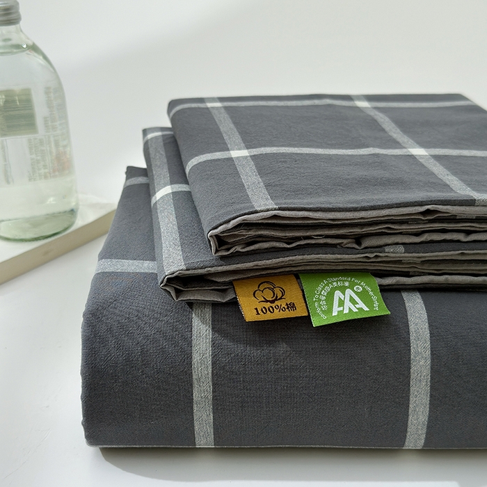 91家纺网 家纺一手货源 找家纺 吉象家纺 2025新款全棉色织水洗棉床单三件套 暗灰中格