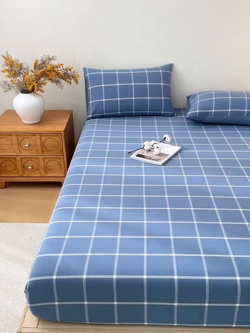 91家纺网 家纺一手货源 找家纺 吉象家纺 2025新款全棉色织水洗棉床笠三件套 大蓝格