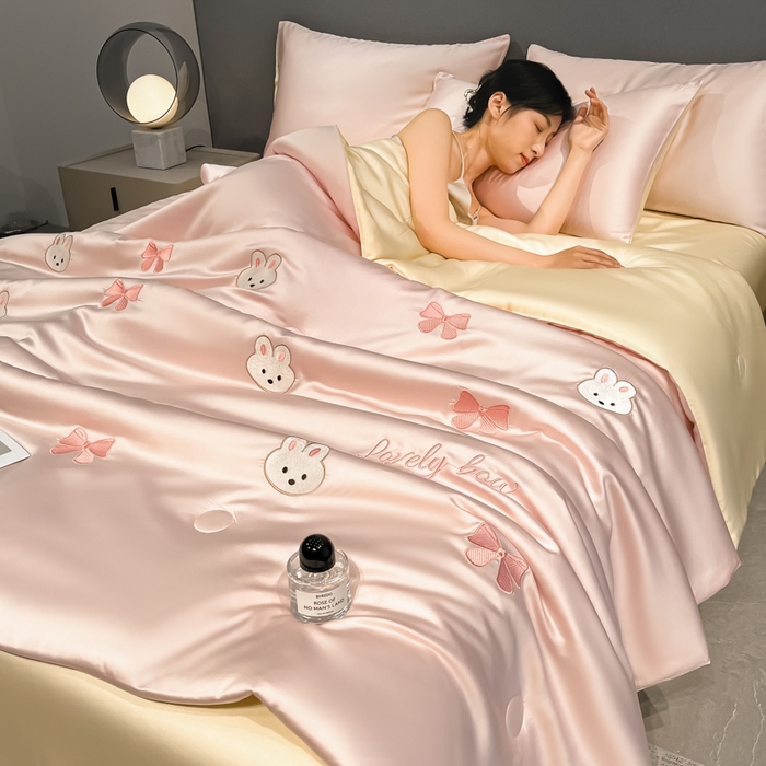 如一 2025新款精绣系列水洗冰丝夏被四件套 美美兔-粉米