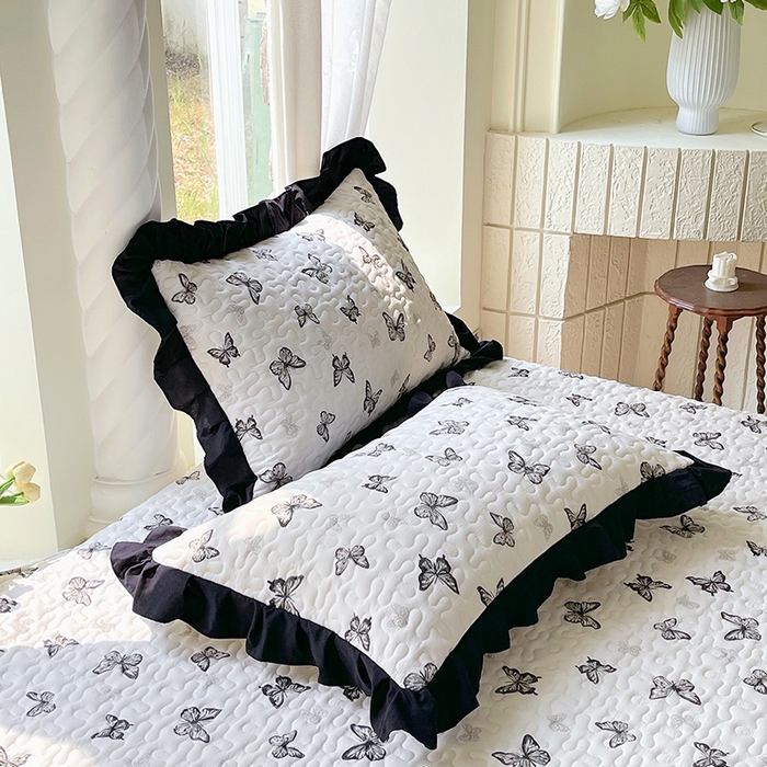 91家纺网 家纺一手货源 找家纺 雨彤家纺 2025年新款赫本风云朵水洗棉夹棉双层花边床盖 蝴蝶-赫本风