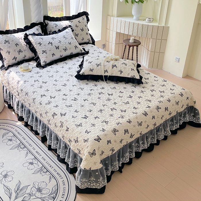 91家纺网 家纺一手货源 找家纺 雨彤家纺 2025年新款赫本风云朵水洗棉夹棉双层花边床盖 蝴蝶-赫本风