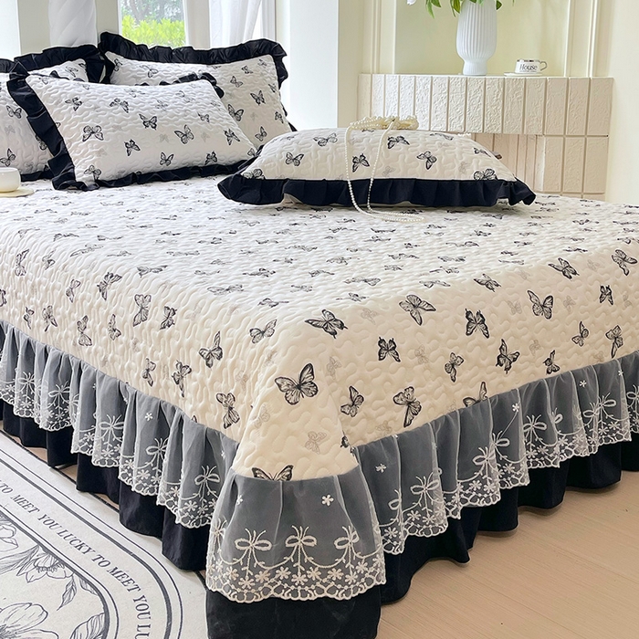 91家纺网 家纺一手货源 找家纺 雨彤家纺 2025年新款赫本风云朵水洗棉夹棉双层花边床盖 蝴蝶-赫本风