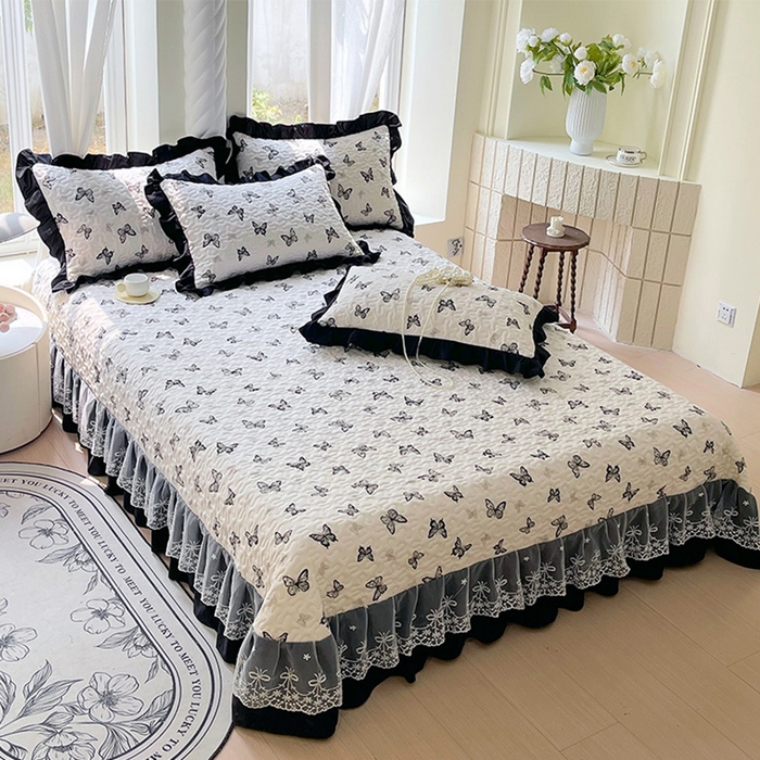 91家纺网 家纺一手货源 找家纺 雨彤家纺 2025年新款赫本风云朵水洗棉夹棉双层花边床盖 蝴蝶-赫本风