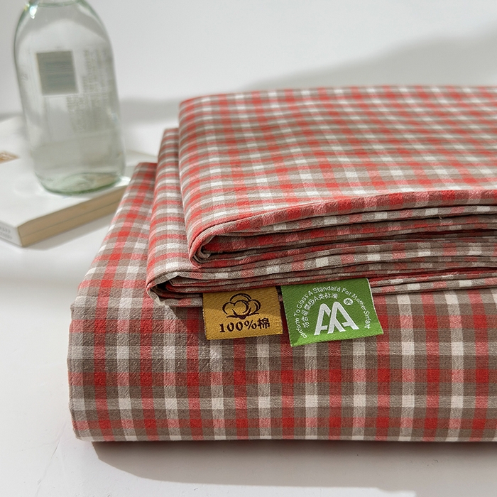 91家纺网 家纺一手货源 找家纺 吉象家纺 2025新款全棉色织水洗棉床单三件套 克洛伊红