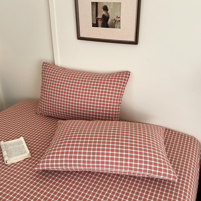 91家纺网 家纺一手货源 找家纺 吉象家纺 2025新款全棉色织水洗棉床单三件套 克洛伊红