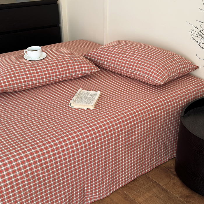 91家纺网 家纺一手货源 找家纺 吉象家纺 2025新款全棉色织水洗棉床单三件套 克洛伊红