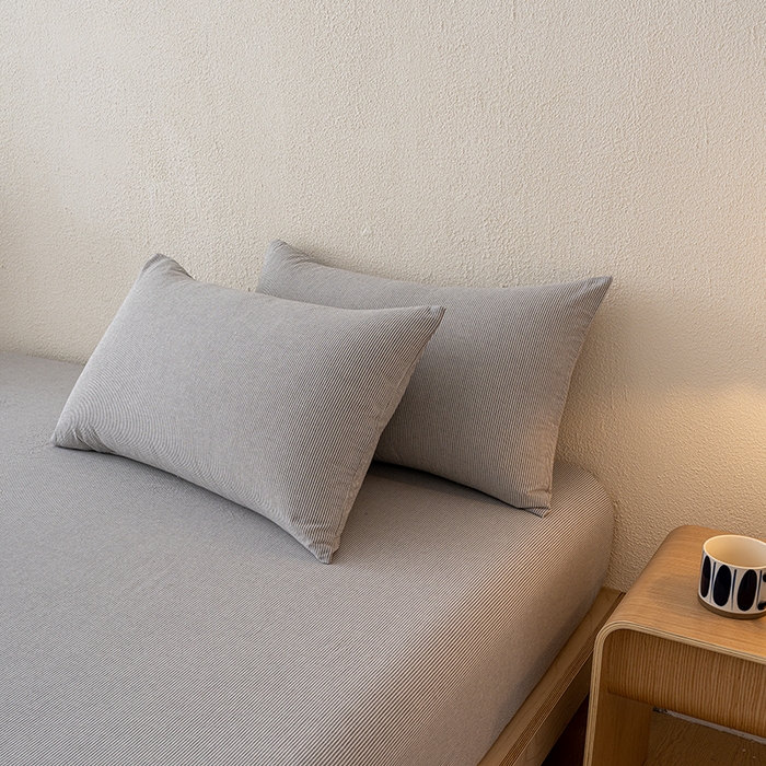 91家纺网 家纺一手货源 找家纺 吉象家纺 2025新款全棉色织水洗棉床笠三件套 秘境灰条