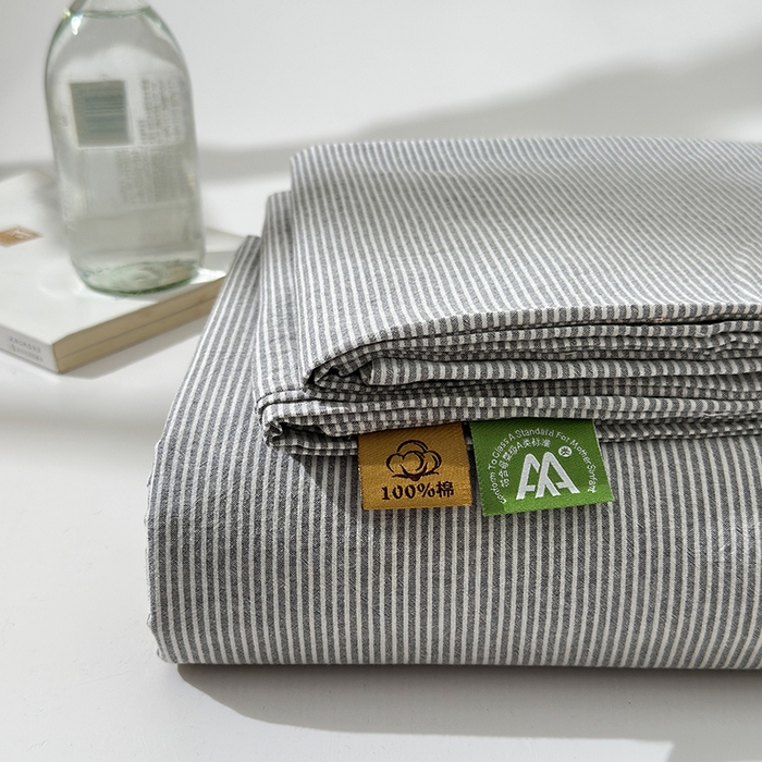 91家纺网 家纺一手货源 找家纺 吉象家纺 2025新款全棉色织水洗棉床单三件套 秘境灰条