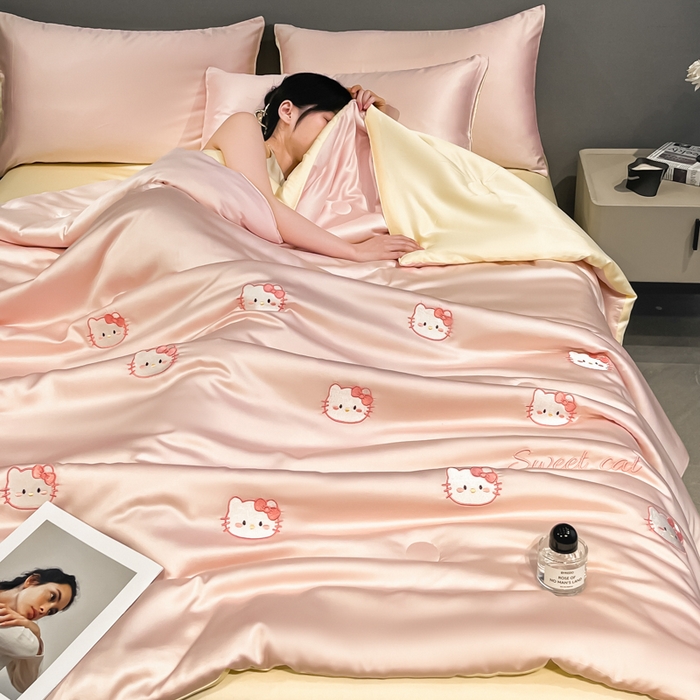 91家纺网 家纺一手货源 找家纺 如一 2025新款精绣系列水洗冰丝夏被四件套 甜心猫-粉米