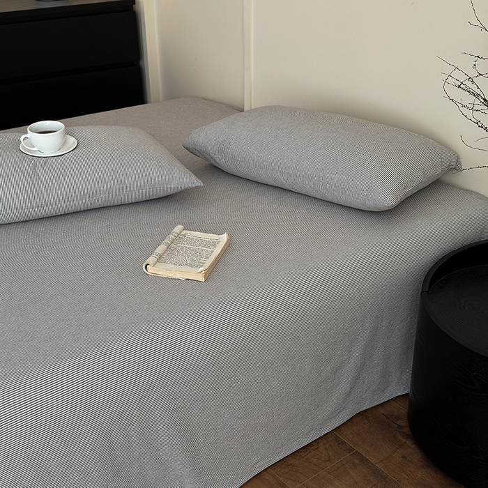 91家纺网 家纺一手货源 找家纺 吉象家纺 2025新款全棉色织水洗棉床单三件套 秘境灰条