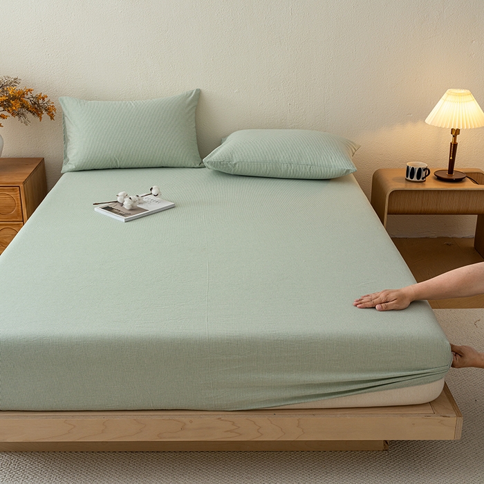 91家纺网 家纺一手货源 找家纺 吉象家纺 2025新款全棉色织水洗棉床笠三件套 秘境绿条