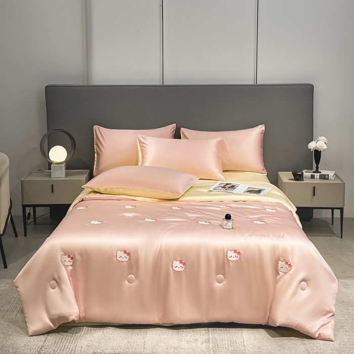 91家纺网 家纺一手货源 找家纺 如一 2025新款精绣系列水洗冰丝夏被四件套 甜心猫-粉米
