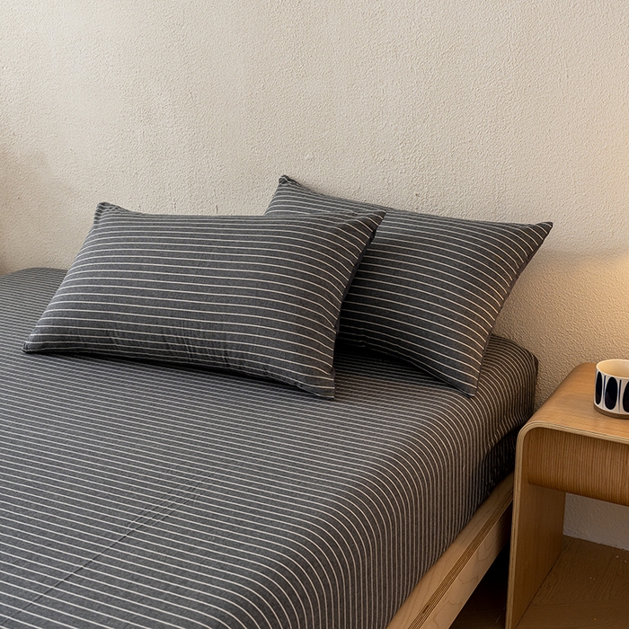 91家纺网 家纺一手货源 找家纺 吉象家纺 2025新款全棉色织水洗棉床笠三件套 拿铁