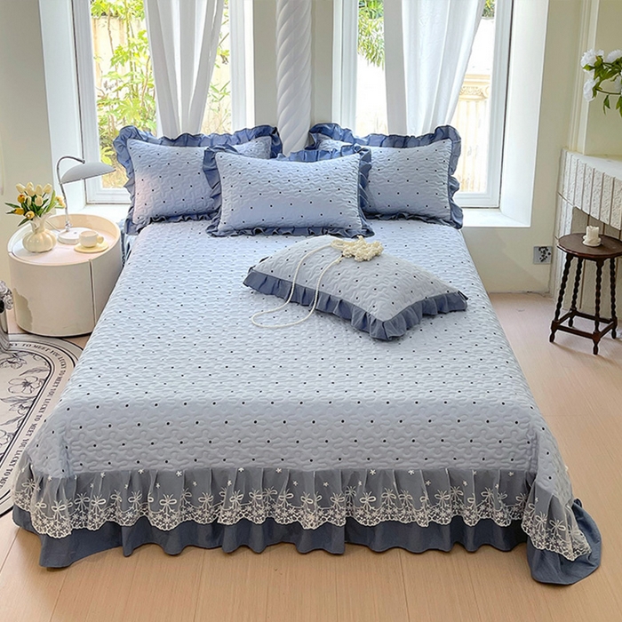 雨彤家纺 2025年新款赫本风云朵水洗棉夹棉双层花边床盖 芋艿波波-兰-赫本风