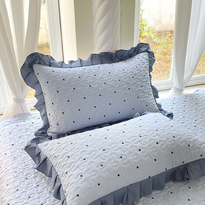 91家纺网 家纺一手货源 找家纺 雨彤家纺 2025年新款赫本风云朵水洗棉夹棉双层花边床盖 芋艿波波-兰-赫本风