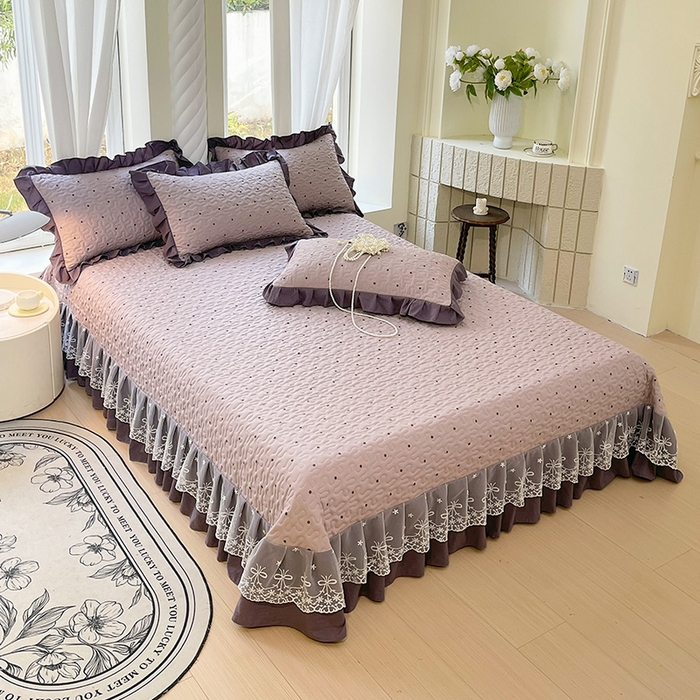 91家纺网 家纺一手货源 找家纺 雨彤家纺 2025年新款赫本风云朵水洗棉夹棉双层花边床盖 芋艿波波-紫-赫本风