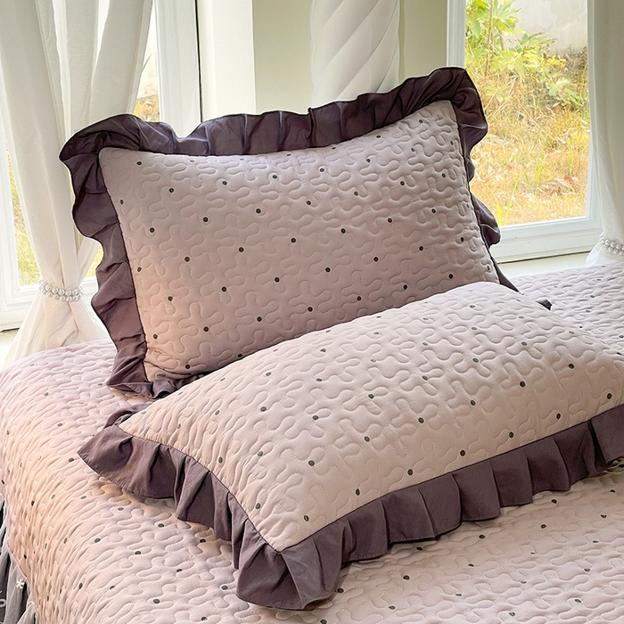 91家纺网 家纺一手货源 找家纺 雨彤家纺 2025年新款赫本风云朵水洗棉夹棉双层花边床盖 芋艿波波-紫-赫本风