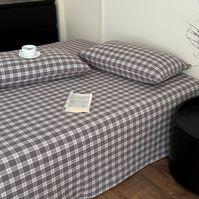 91家纺网 家纺一手货源 找家纺 吉象家纺 2025新款全棉色织水洗棉床单三件套 青春告白灰