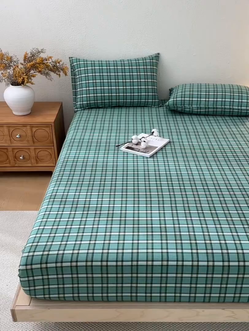 91家纺网 家纺一手货源 找家纺 吉象家纺 2025新款全棉色织水洗棉床笠三件套 新春绿