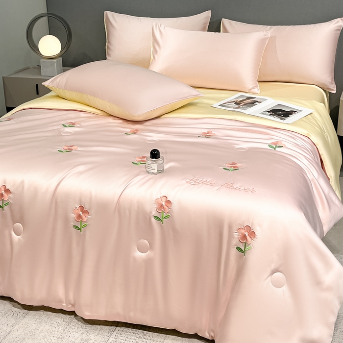 91家纺网 家纺一手货源 找家纺 如一 2025新款精绣系列水洗冰丝夏被四件套 小红花-粉米