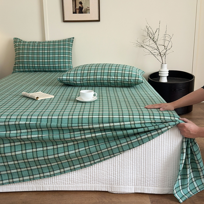 91家纺网 家纺一手货源 找家纺 吉象家纺 2025新款全棉色织水洗棉床单三件套 新春绿