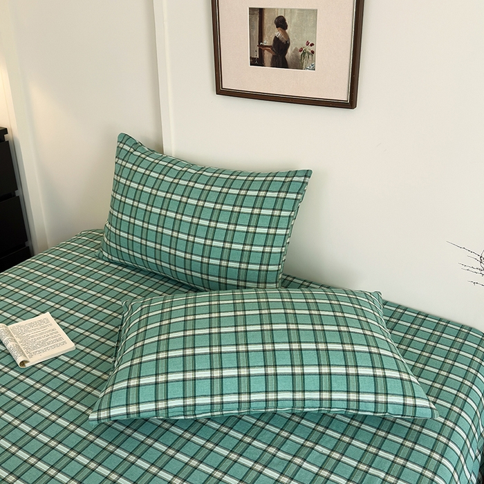 91家纺网 家纺一手货源 找家纺 吉象家纺 2025新款全棉色织水洗棉床单三件套 新春绿