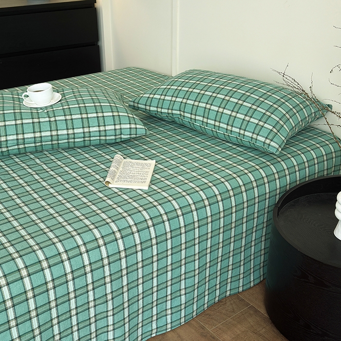 91家纺网 家纺一手货源 找家纺 吉象家纺 2025新款全棉色织水洗棉床单三件套 新春绿