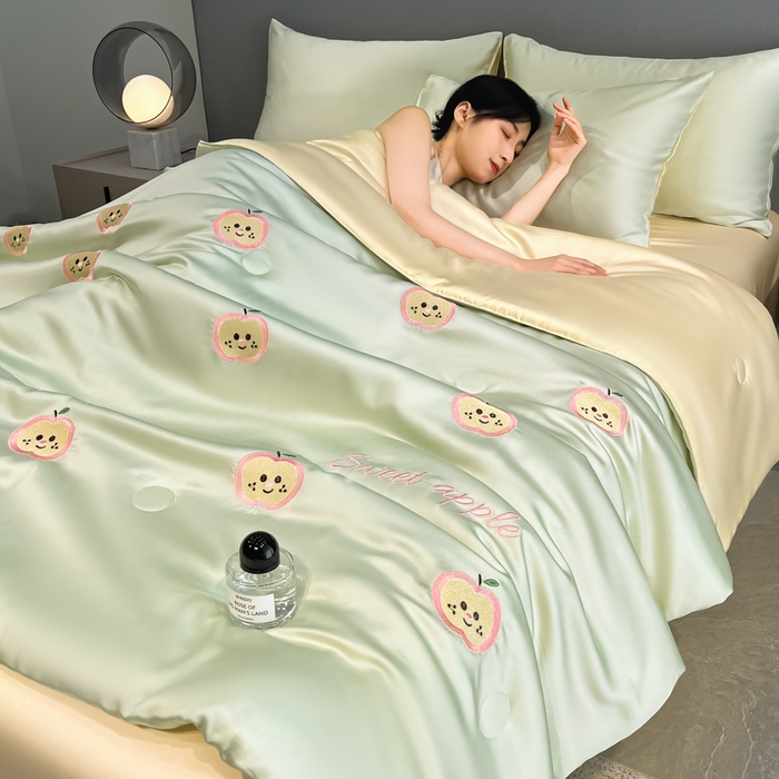 如一 2025新款精绣系列水洗冰丝夏被四件套 小苹果-绿米