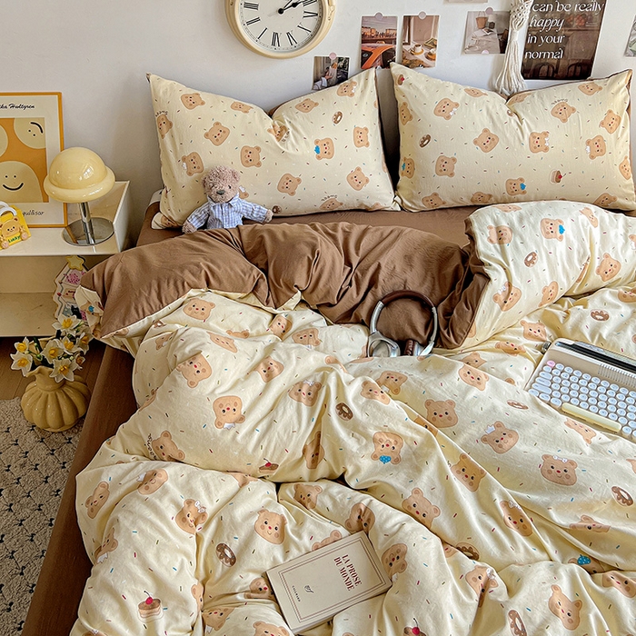 91家纺网 家纺一手货源 找家纺 沐芷 2025 A类水洗棉印花四件套卡通简约床单三件套宿舍 【提供买家秀】 棕咖熊宝