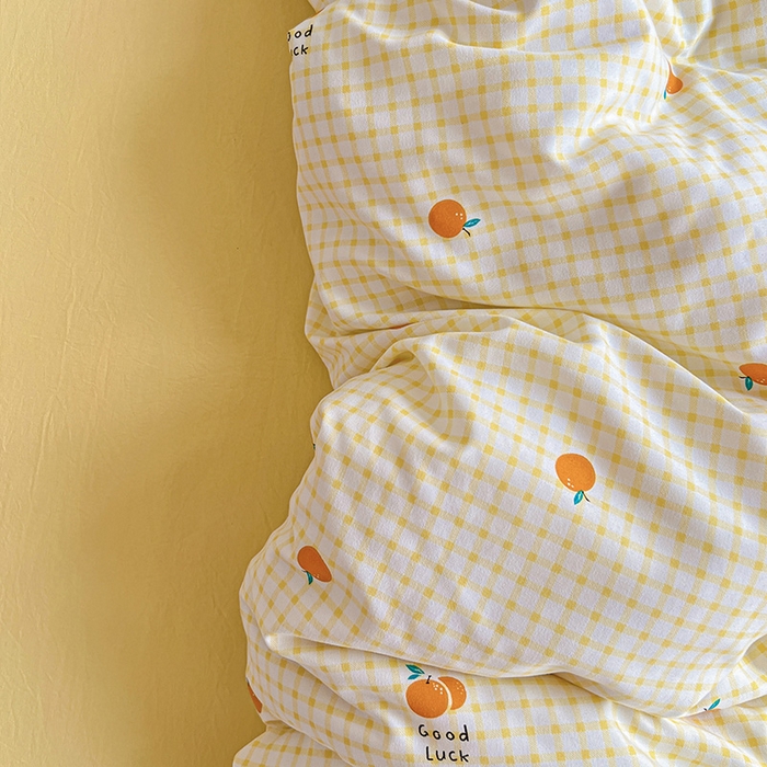91家纺网 家纺一手货源 找家纺 沐芷 2025 A类水洗棉印花四件套卡通简约床单三件套宿舍 【提供买家秀】 格子橘